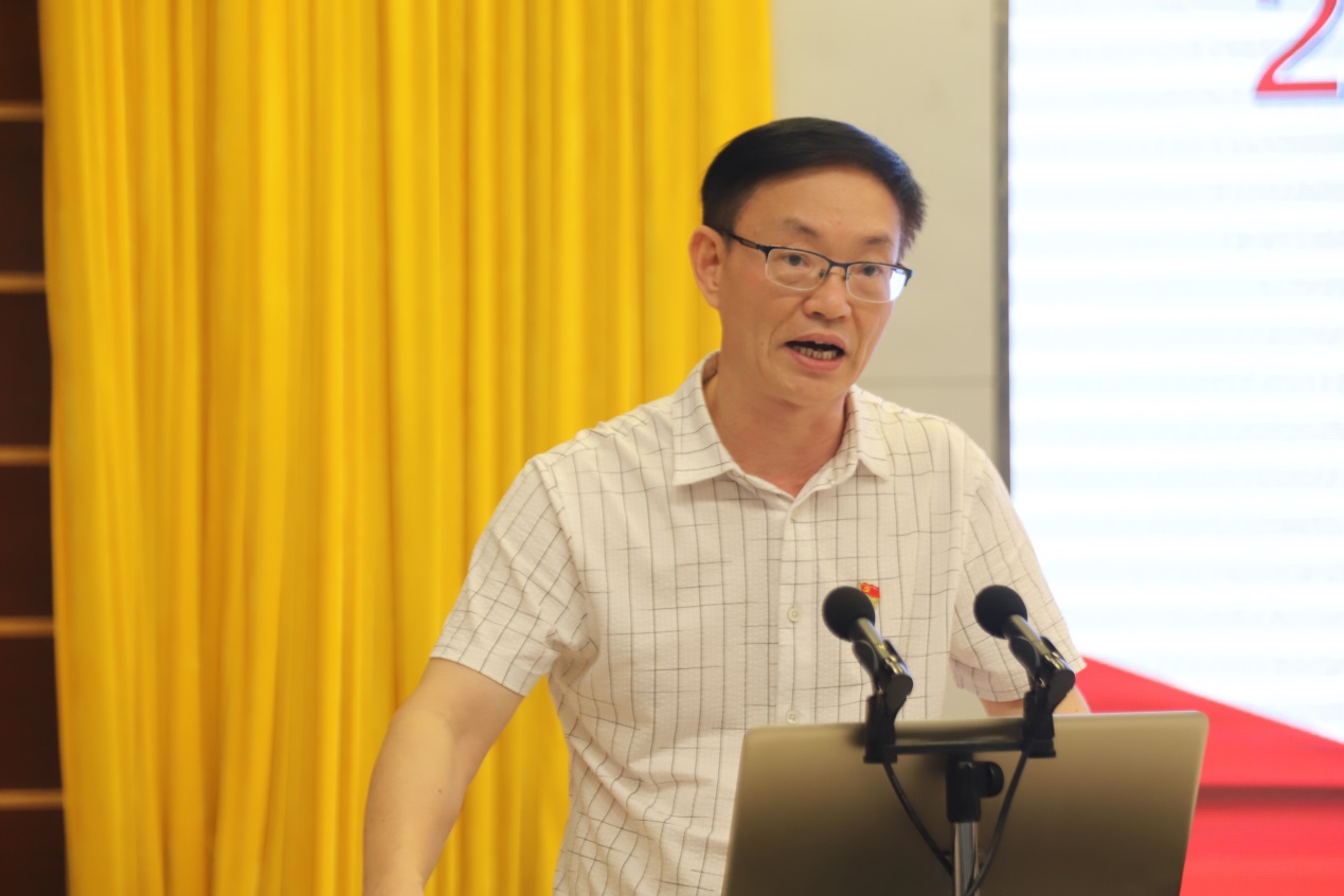 说明: E:\李东升文件\2022年\新闻稿\党委理论中心组学习扩大会议\学校召开2022年第二期党委理论学习中心组(扩大)会议\陈.jpg